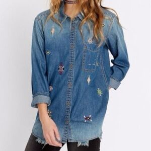 Buffalo David Bitton  Denim Embroidered Aztec Distressed Tabby Shirt Large